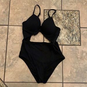 Black ribbed monokini one piece swim suit